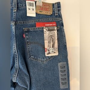 Men’s Levi 560 Comfort Fit 34x36